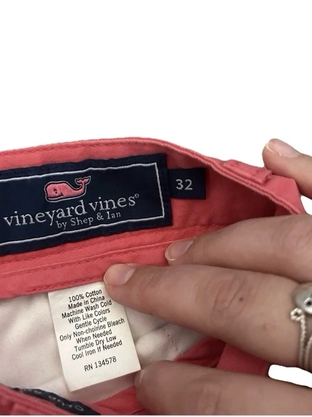 Men’s Vineyard Vines Salmon Pink Club Shorts Size 32